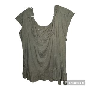 American Eagle Flowy Top